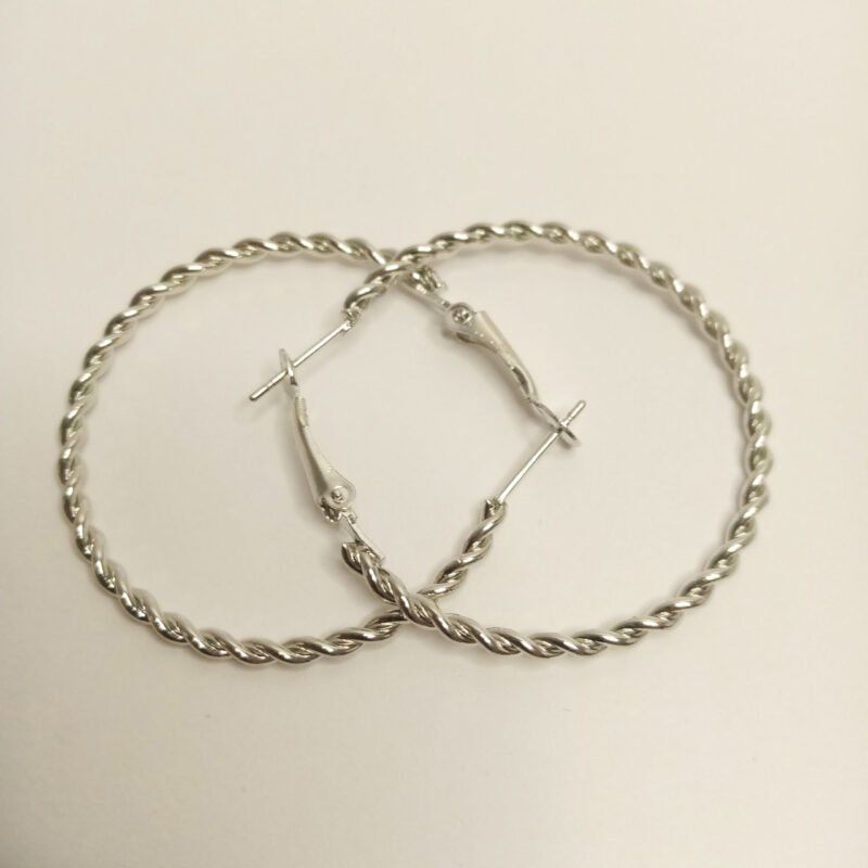 Pendientes plateados
